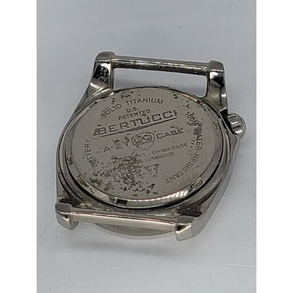 Bertucci Titanium A6511 Swiss Made Quartz Men's A-2T Super Sport - Picture 3 of 3